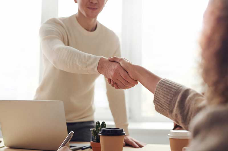 устройство на работу
